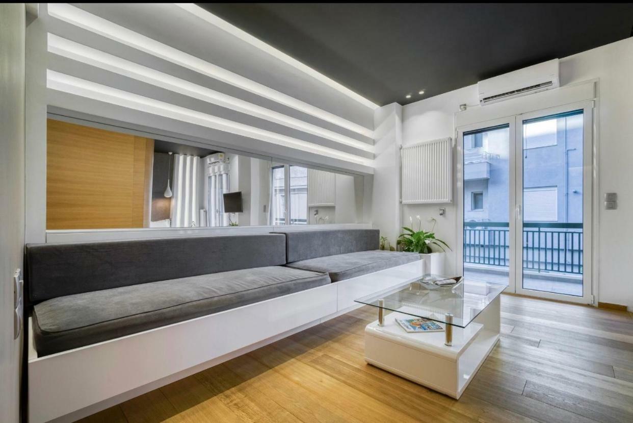 Zolie Athens